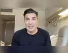 Edu Guedes faz primeira aparição no hospital após cirurgia