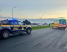 Vários veículos passam sobre corpo atropelado na BR-376 no PR