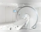 Homem morre ao ser puxado por máquina de ressonância magnética
