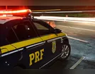 Colisão entre carreta e carro faz veículo rodar na rodovia BR-369