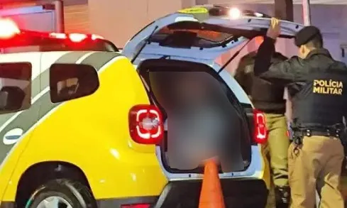 A ação resultou na recuperação de dois objetos levados pelos suspeitos.