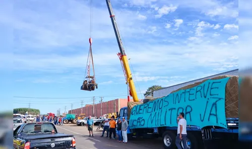 A possibilidade de greve é ventilada nas redes sociais entre os grupos bolsonaristas, mas, por enquanto, não ganhou adesão dos representantes da categoria no país.