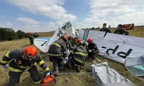 Vídeo mostra queda de avião que deixou dois mortos em SP, veja