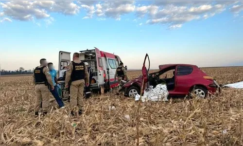 Grave acidente deixa dois mortos e idosa ferida no Paraná