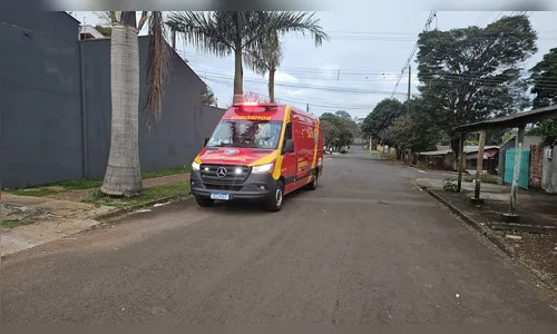 Cliclista haitiano sofre acidente em frente onde mora em Apucarana