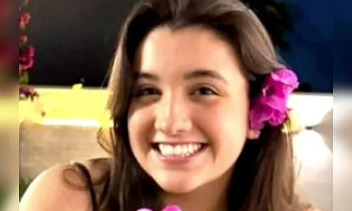 Estudante de medicina morre após cirurgia para reduzir os seios