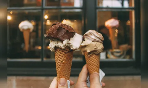 Anvisa proíbe sorvetes à base de amendoim e com corante; veja quais
