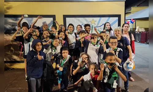 Atletas de Arapongas participam de Festival de Minibasquete