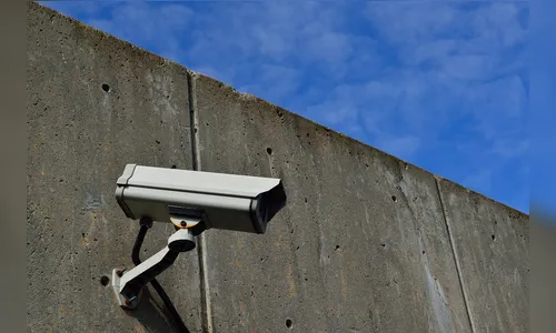 Moradora de Apucarana chega do serviço e percebe que casa foi invadida