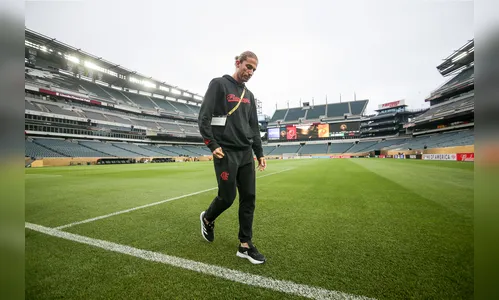 Pedro segue fora do Flamengo e aumenta crise com Filipe Luís