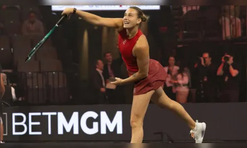 Sabalenka vira sobre Siegemund e vai à semifinal em Wimbledon