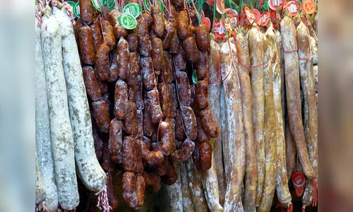 Ladrões invadem e furtam diversos alimentos de lanchonete na BR-376