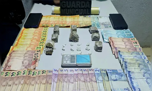 GM apreende maconha e mais de R$ 1 mil em dinheiro em Arapongas