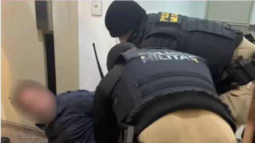 Ele foi encaminhado para uma clínica de reabilitação.