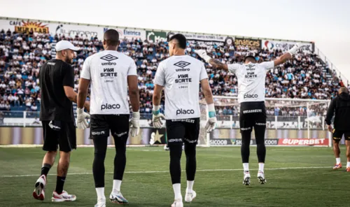 Em situação delicada, Santos aposta no fator casa; Inter vive momento de reação e busca se aproximar do pelotão da frente