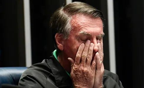 Ex-presidente Bolsonaro foi alvo de mandados da Policia Federal (PF)