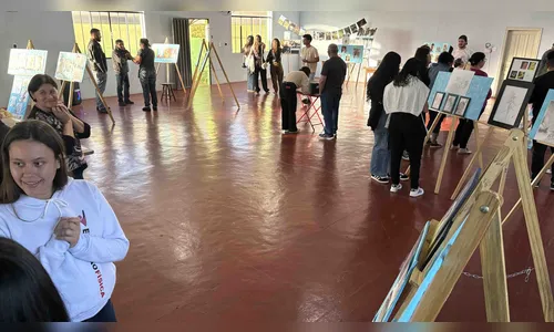 Exposição inédita reúne artistas de Jardim Alegre e cidades vizinhas