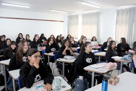 Foram entrevistados 2.002 pais de estudantes