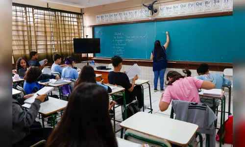 Governo paga nesta sexta o reajuste retroativo dos professores