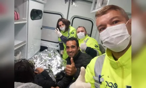 Grávida dá à luz dentro de ambulância na BR-277