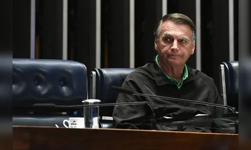 Moraes pode decidir nesta quarta-feira se Bolsonaro descumpriu medidas