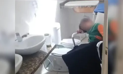 Menino autista de 4 anos foi amarrado outras vezes em escola do PR, diz família