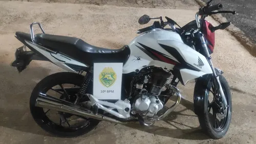 Motocicleta foi apreendida e encaminhada ao pátio do Detran