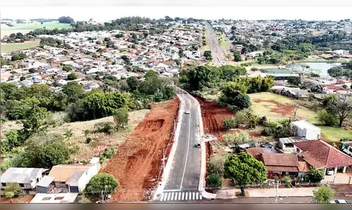 Ivaiporã constrói ponte, asfalta rua e libera trânsito