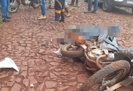 O acidente aconteceu na manhã desta segunda-feira (30)