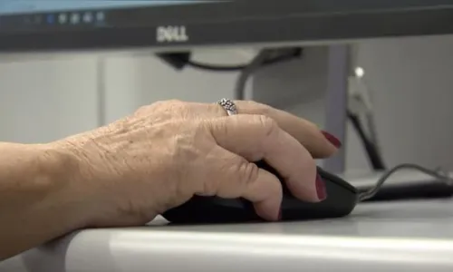 Idosos que usam internet crescem quase quatro vezes em oito anos