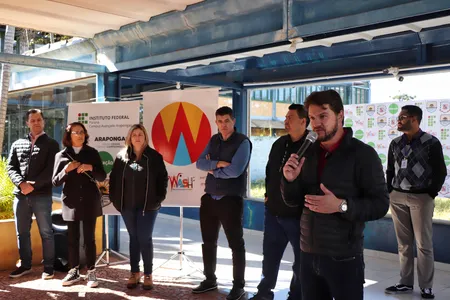 O prefeito Rafael Cita esteve presente na Escola Municipal Albor Pimpão Ferreira, no Jardim Lorena
