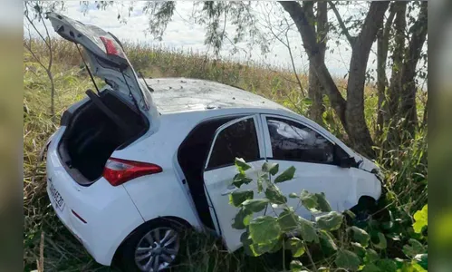 PM encontra carro roubado com mais de 80 kg de maconha no Vale do Ivaí