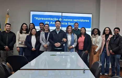 Prefeito anunciou novos servidores da Assistência Social