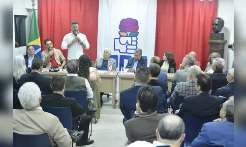 Requião Filho e Roberto Requião oficializam entrada no PDT