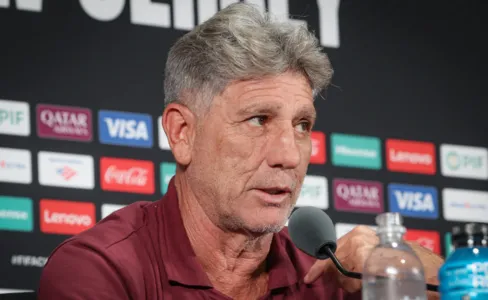 Treinador do Fluminense chama atenção de estrangeiros e prova domínio tático no torneio