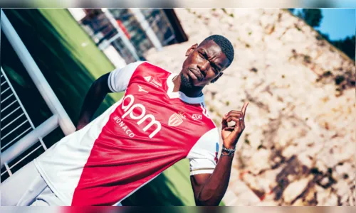 Após dois anos afastado, Pogba é apresentado no Mônaco