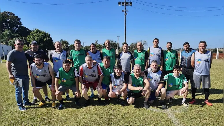 Os deputados federais Beto Richa (PSD) e Sérgio Souza (MDB) também prestigiaram a reunião