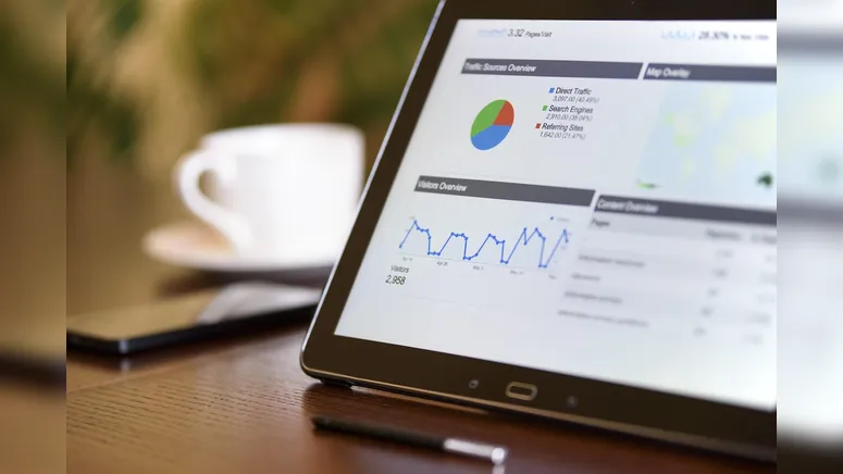 Quem produz dados e informações?