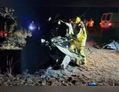 Batida entre carreta e carro mata cinco pessoas, entre elas um bebê