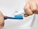 Pasta de dente feita com cabelo pode regenerar esmalte dentário