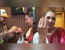 Mãe de Virginia é pedida em namoro oficialmente com aliança