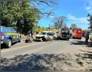 7 pessoas ficam feridas em colisão frontal entre ambulância e 2 carros