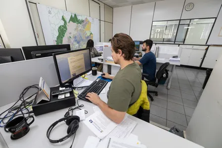 A Prefeitura também criou um canal direto com os profissionais por WhatsApp