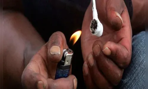 Polícia Militar apreende crack com motociclista em Ivaiporã