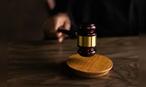 Justiça adia júri de mulher que matou filha por guarda dos netos no PR