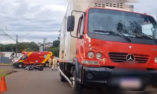 Motociclista morre após colisão com caminhão em Cascavel