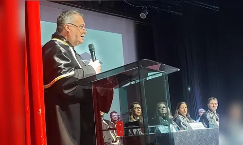 Beto Preto é homenageado por nova turma de engenheiros da UTFPR