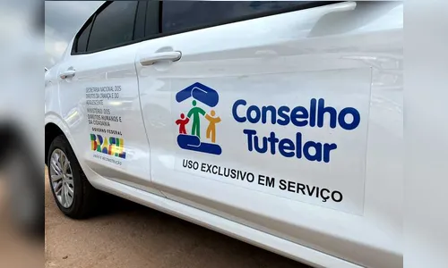 Casa de conselheira tutelar é invadida e carro do órgão é vandalizado
