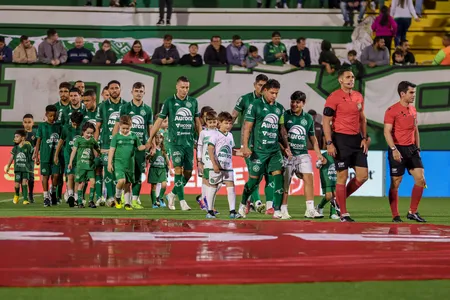 Chapecoense joga em casa, na Arena Condá