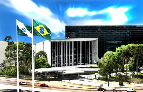 Deputados pedem suspensão de audiência sobre venda da Celepar